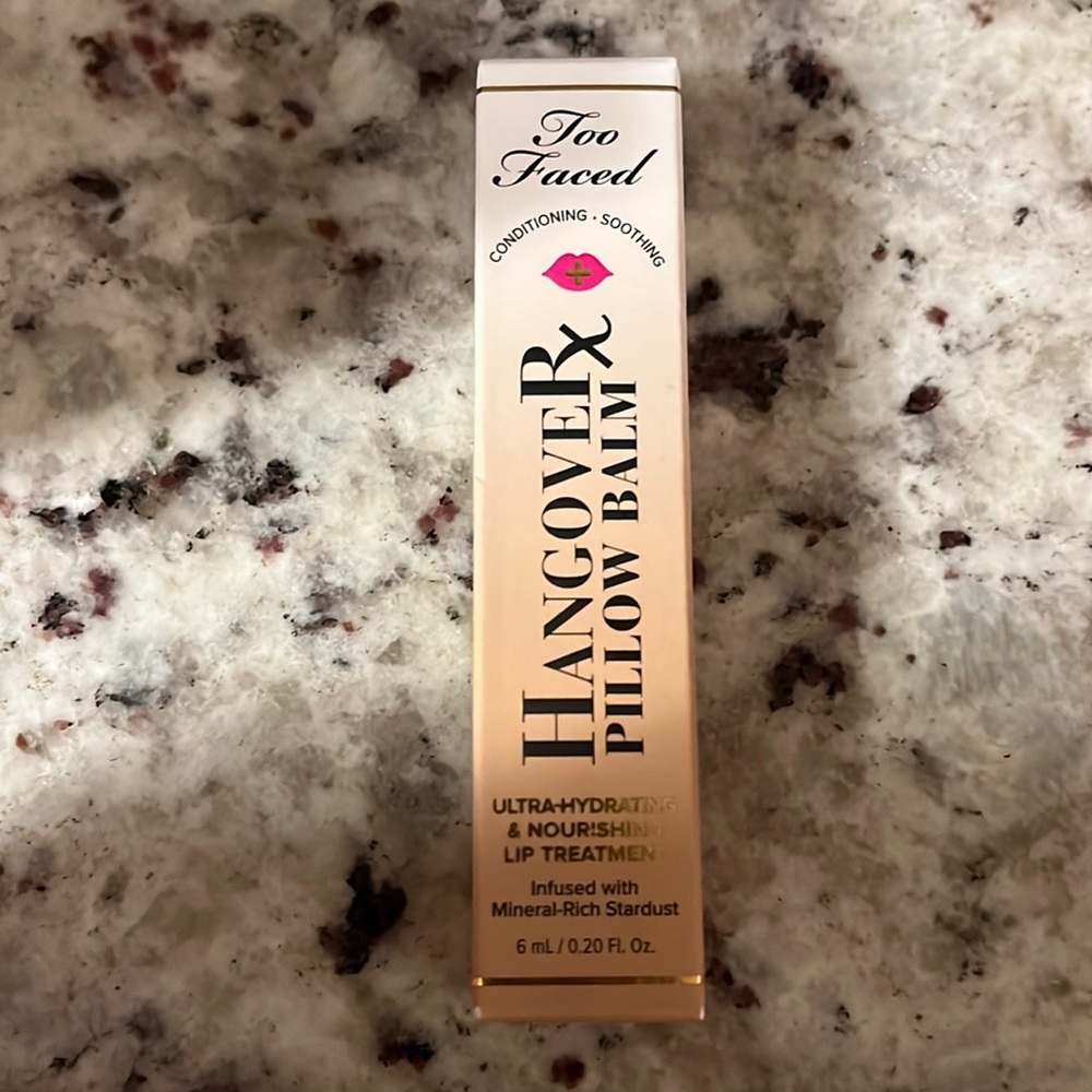 Too Faced Hangover Pillow Balm Ultra-Hydrating Lip Treatment (cocoa kiss)